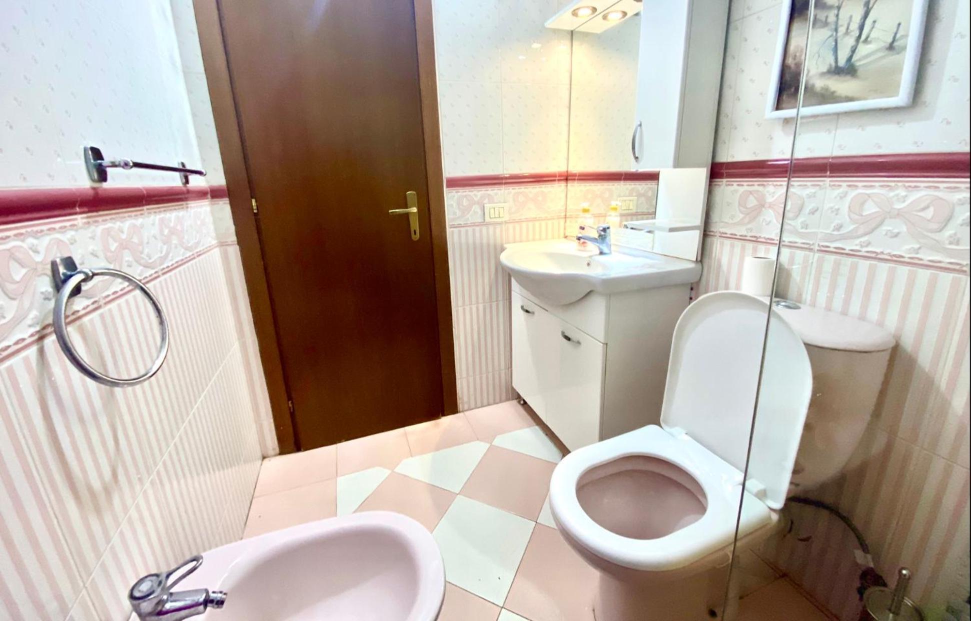 Blloku Apartment Tirana Esterno foto
